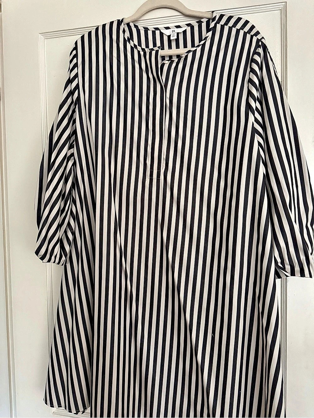 BR Striped Dress in Black & White Size XL Like New